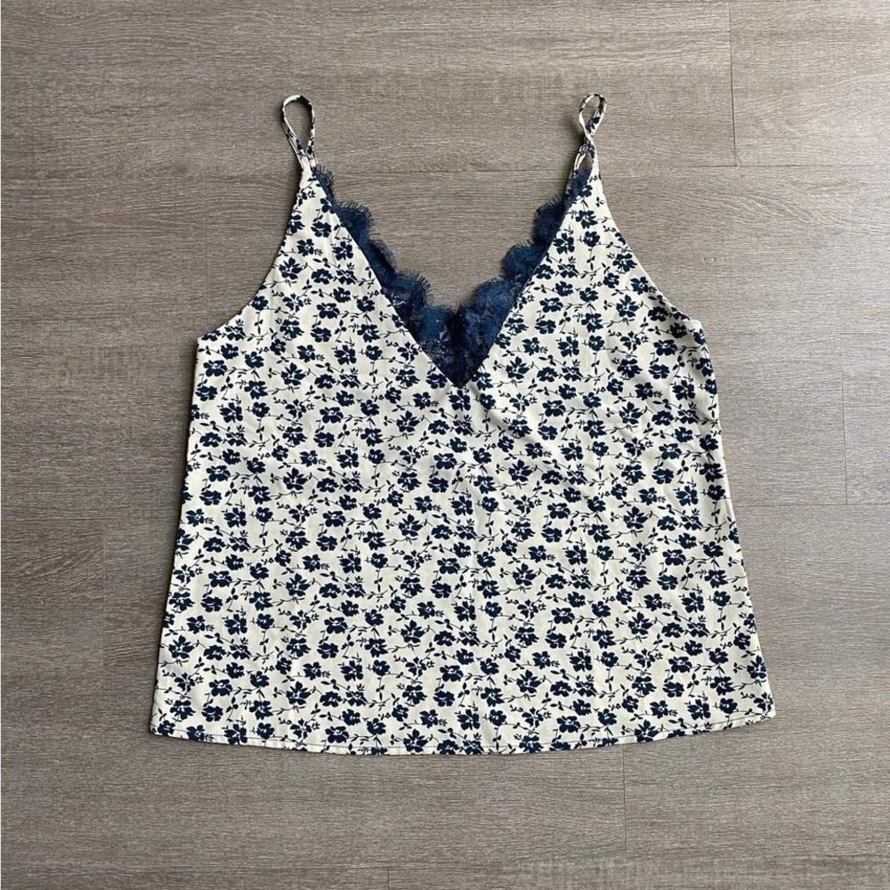 SHEIN Small Navy Lace Trim Women's Floral SpaghettiStrap Cami Summer Casual 1278